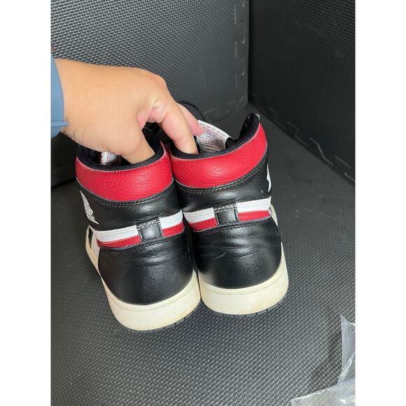 Nike Air Jordan 1 Retro High OG “Black Gym Red” 555088-061 Men’s 10.5 Sneakers‎ - Picture 7 of 8